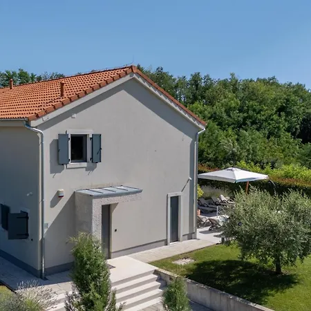 Villa Fritula With Private Pool&bbq Lasci
