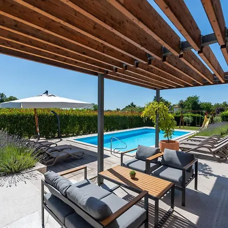 Fritula With Private Pool And Bbq *