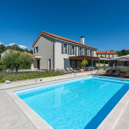 Fritula With Private Pool And Bbq