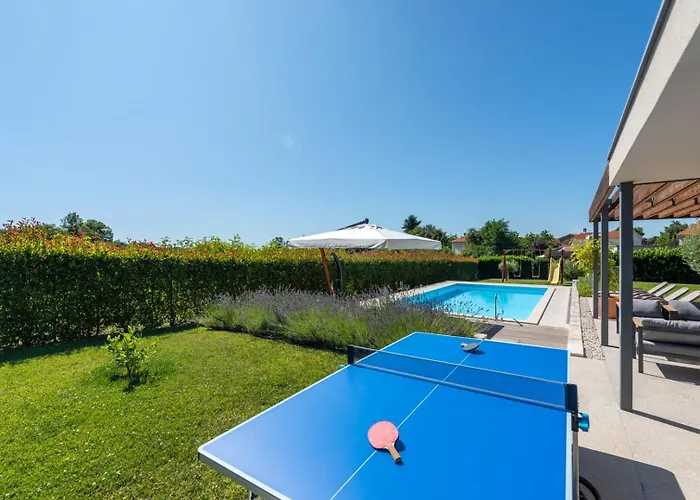 Fritula With Private Pool And Bbq Villa Lasci