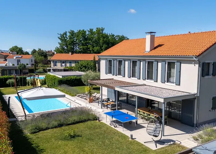 Fritula With Private Pool And Bbq Villa Lasci