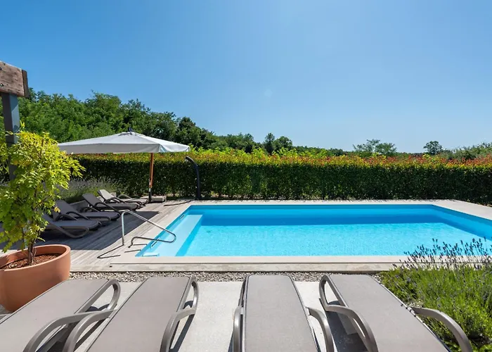 Fritula With Private Pool And Bbq * Lasci