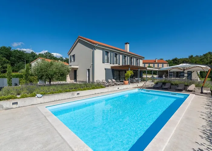 Fritula With Private Pool And Bbq